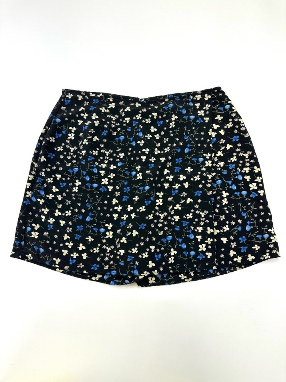 Vintage 90s Floral Skort Black Blue Mini Made in Canada Cottagecore Retro Size10